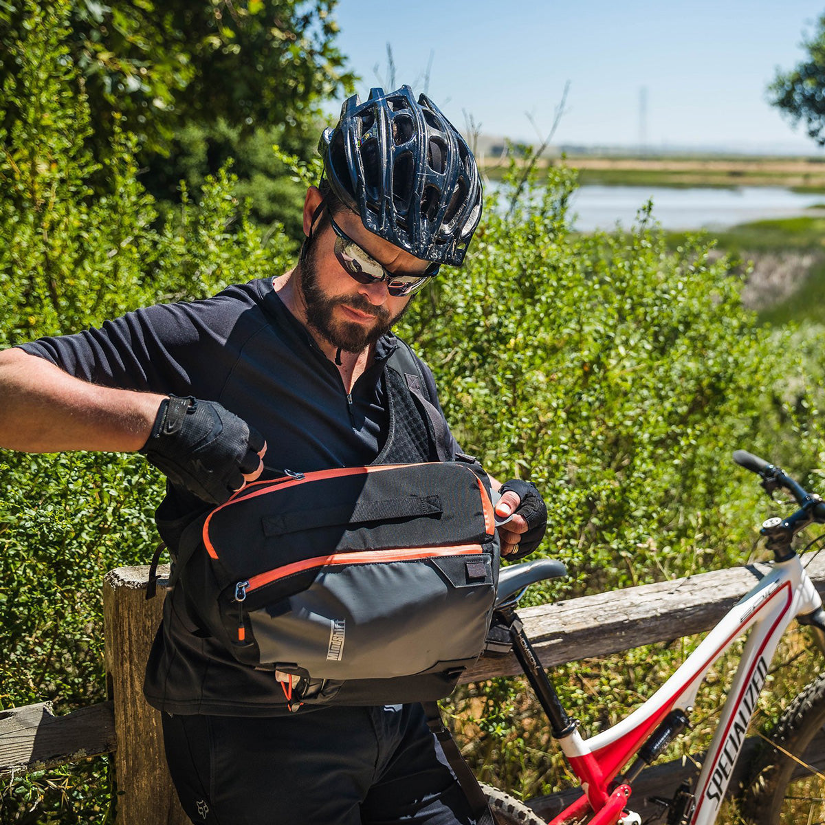 MindShift Gear PhotoCross 10 Sling Bag Carbon Grey